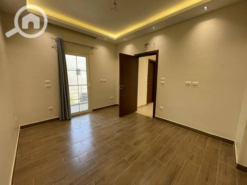 9 b9baa587-d18f-4c3f-a30a-9cc739299a2f. jpg