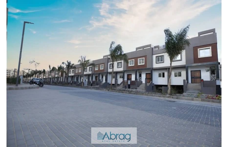 12 7513894-319d6o. 1. jpg