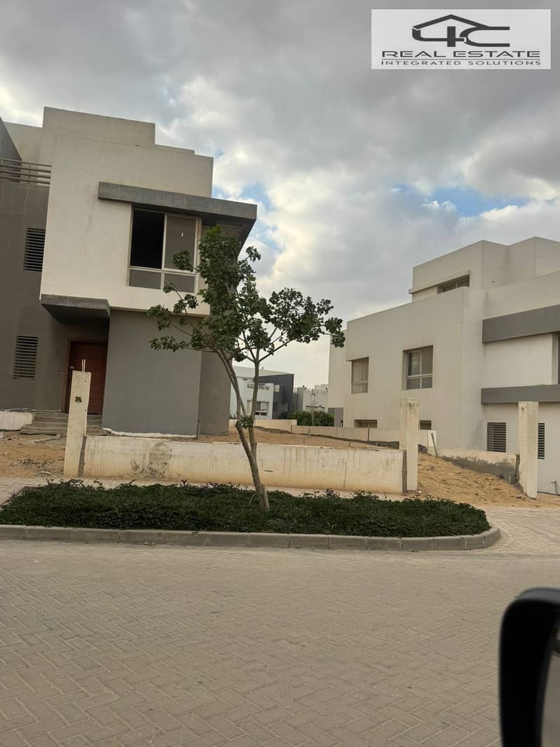 7 WhatsApp Image 2025-12-04 at 10.14. 11 AM (2). jpeg