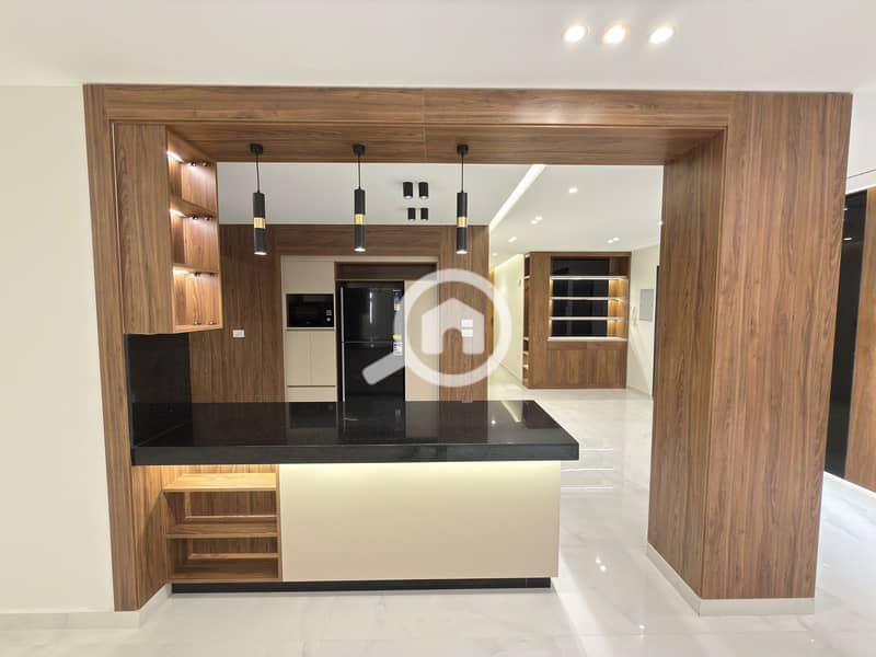 5 ff74eb82-5101-4669-96a5-23ec4c3ec752. jpeg