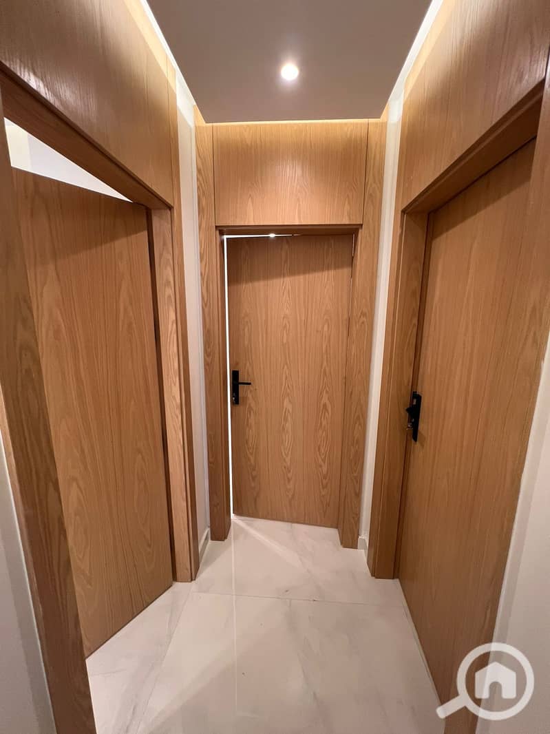 9 43fb0fa5-2f48-4c32-bf0a-d33ce71305fe. jpeg