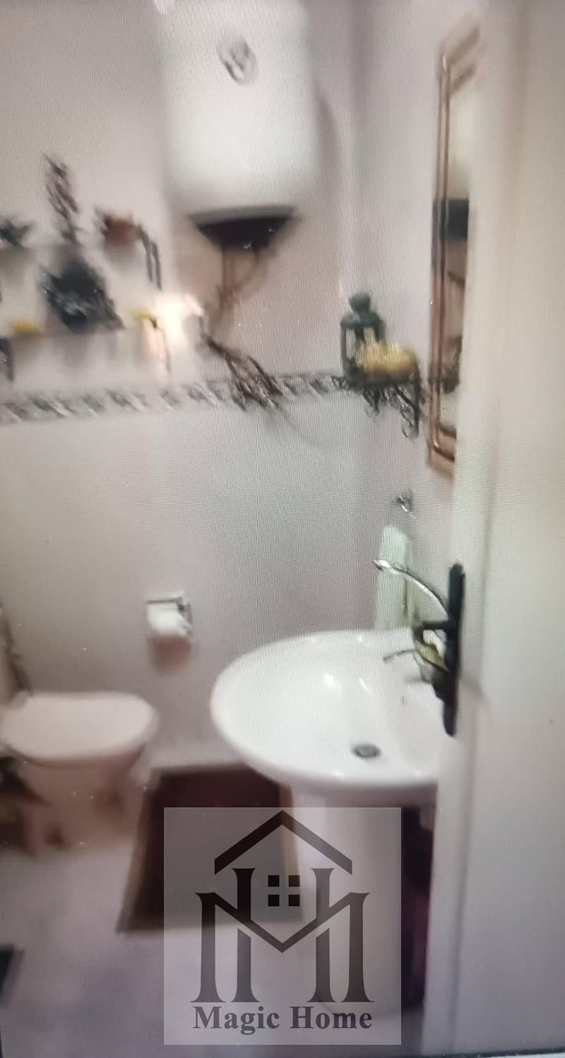 15 fc281823-0406-453f-a75b-2862d033c893. jpg