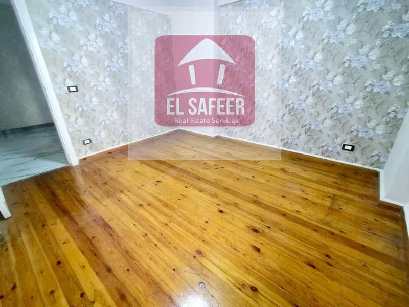 4 3e895ef9-ddc4-41b0-b471-7a5fb5e5ec00. jpg