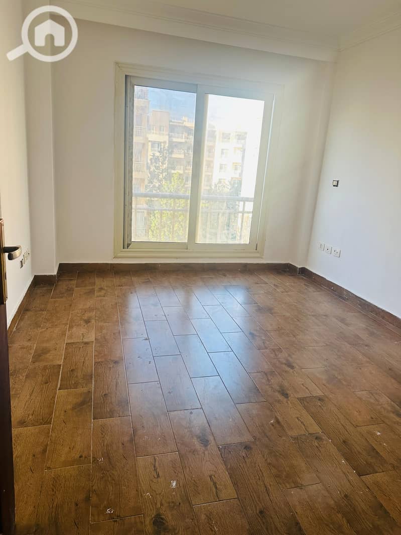 4 b6f25329-353b-49bc-9bbe-a30cfe796359. jpeg