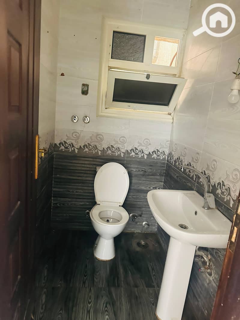 8 1a3c53c3-4a3e-49f5-be68-04065ae26479. jpeg