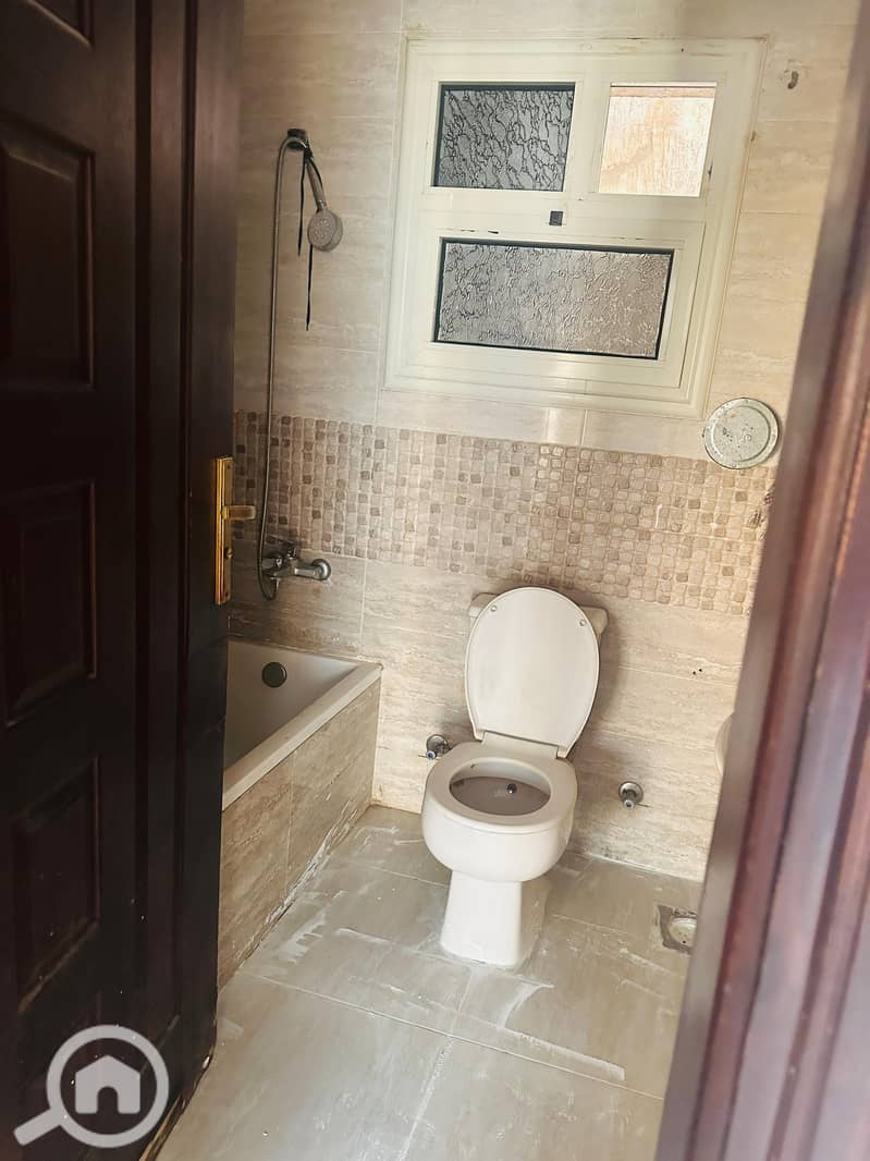 10 dd491695-733b-4c98-a1af-6a24b99f903a. jpeg