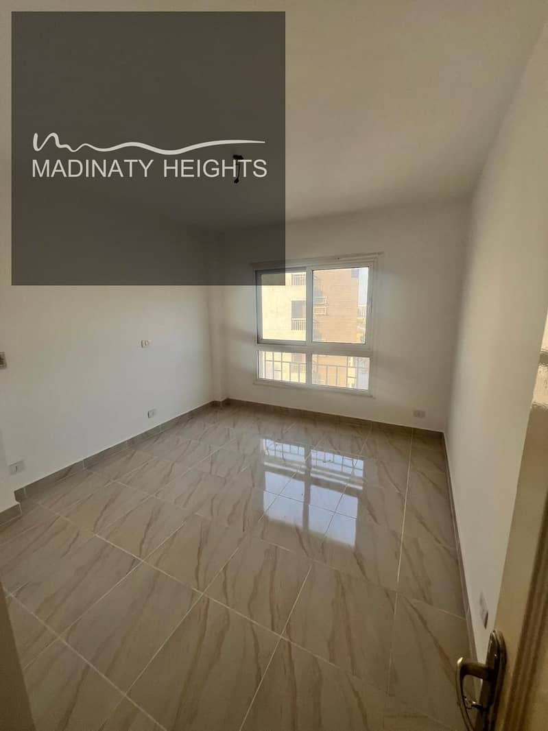 2 WhatsApp Image 2025-12-08 at 16.45. 11_0f3277a5. jpg