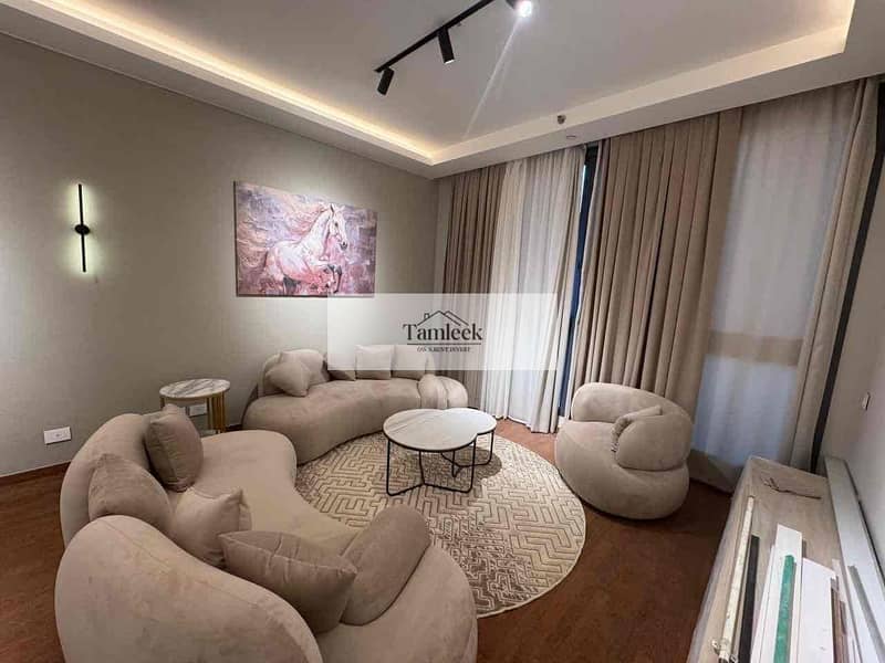 7 7b1deeb4-79a0-49fa-a42f-0e99877b1ac0. jpg