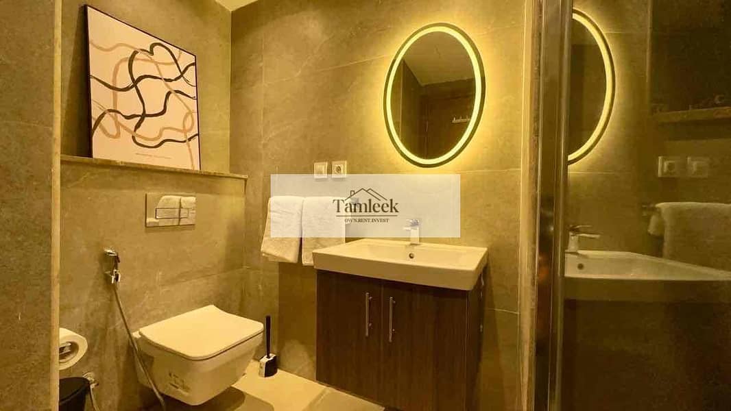 11 95f9d812-49bd-426c-b90f-d4256c6c1961. jpg