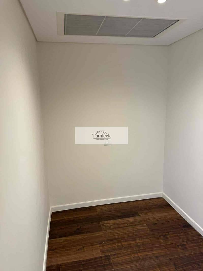 7 2cfe230a-5747-40ec-8751-2eddb1a95725. jpg