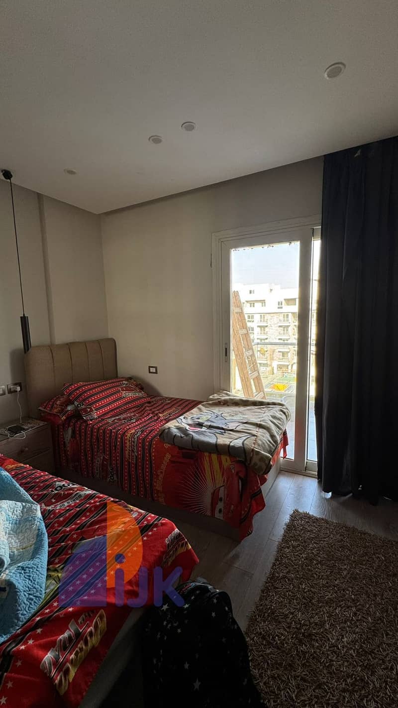 4 WhatsApp Image 2025-12-08 at 17.05. 34_94d042fa. jpg