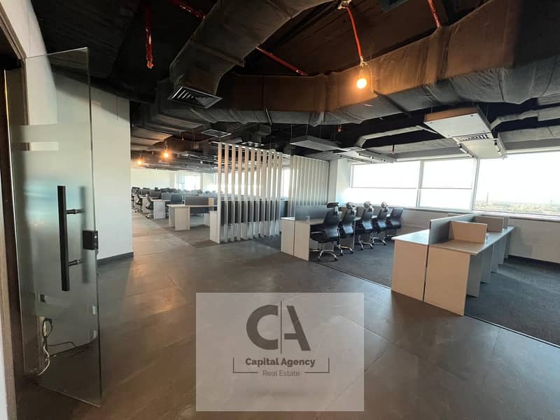 2 7de729c0-9c83-4160-9ce7-c40a61992074. jpg