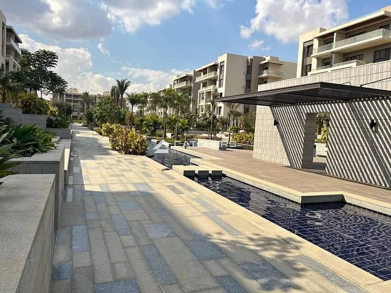 10 559247608_122125537772976307_4216419173650772257_n. jpg