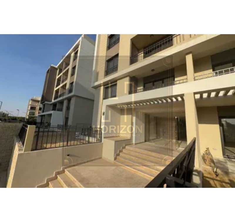 7 8317396-06f20o. jpg