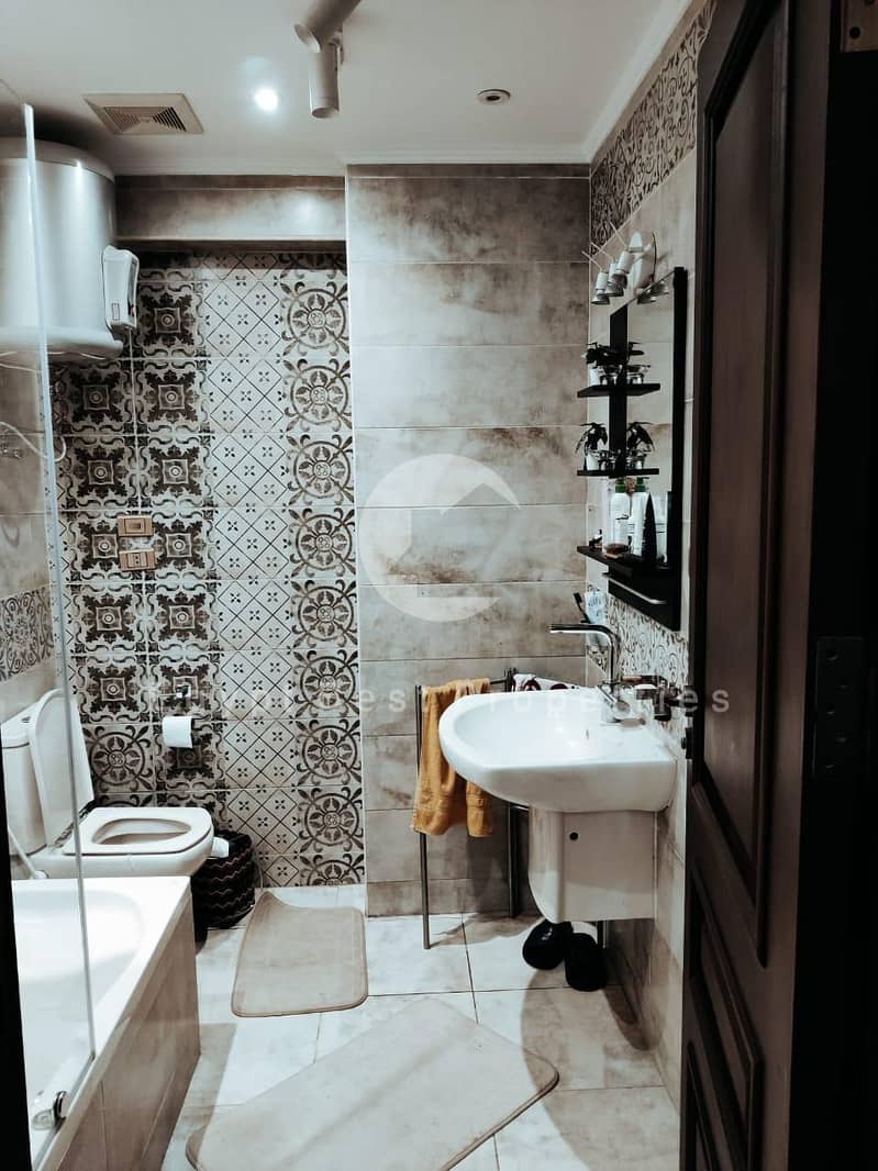 4 5ef41bfd-e867-4e11-ab8d-3e1997380d2a. jpeg