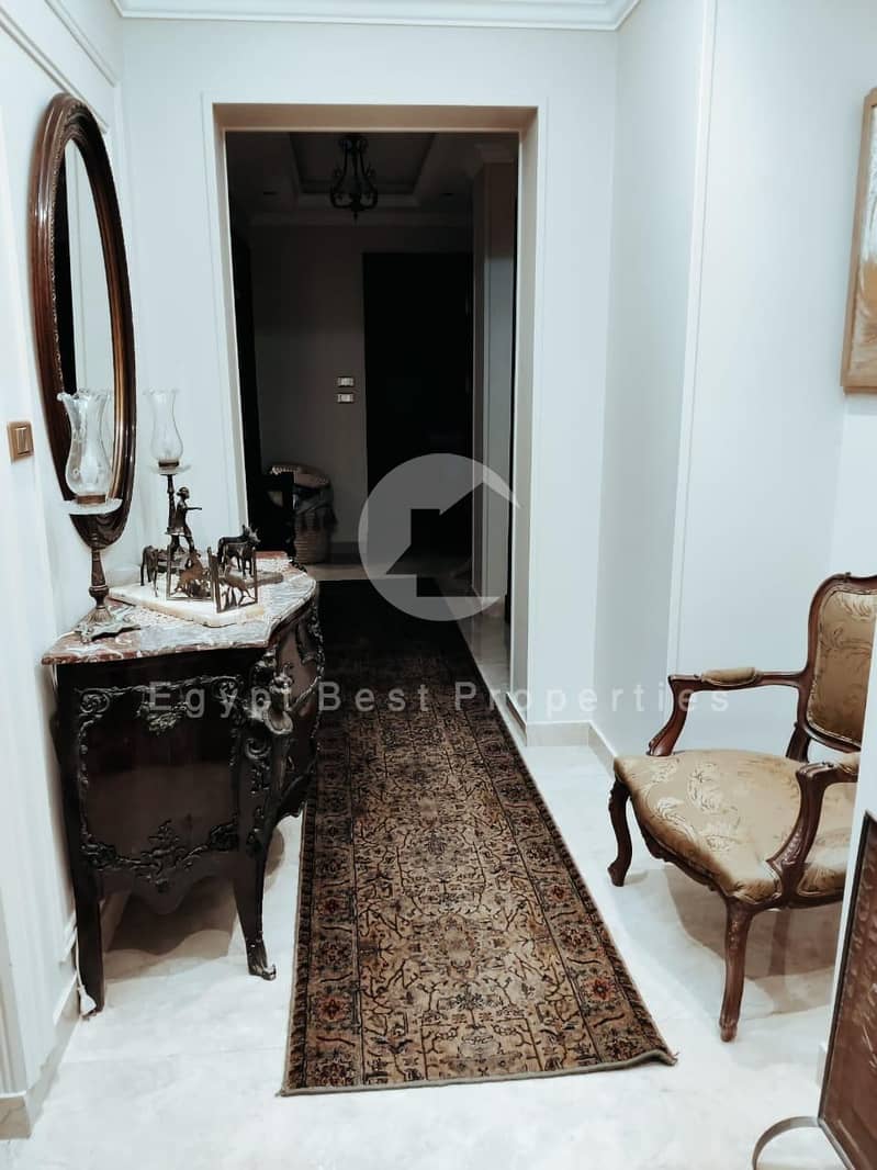 12 e47bed00-598a-4ba6-8d41-9ee864af6c3f. jpeg