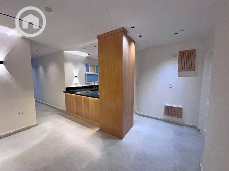 6 571278035_848279984340298_6525887938916756481_n. jpg