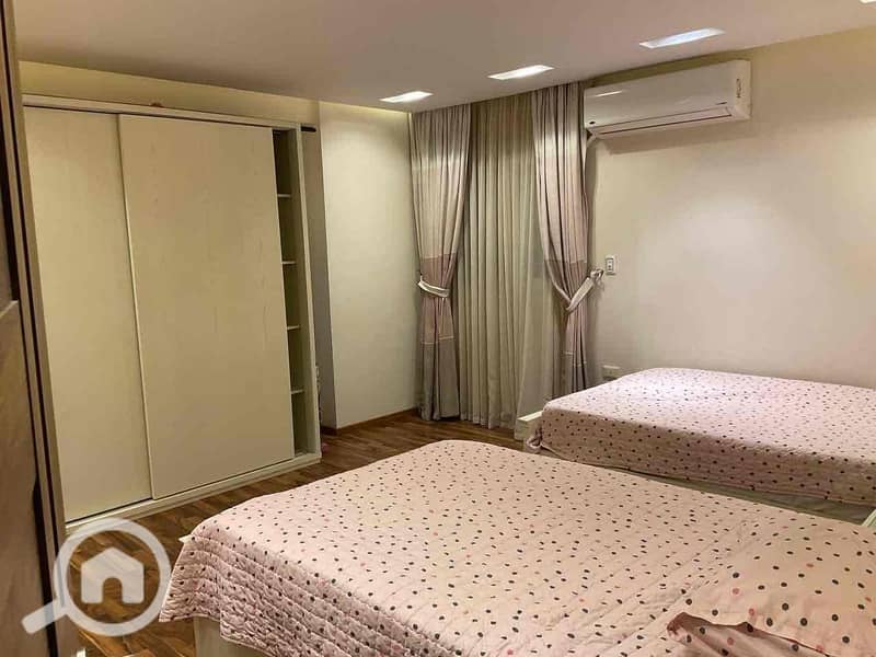 9 fdab39f0-d750-4cf8-a787-0c2d87b8746e. jpg