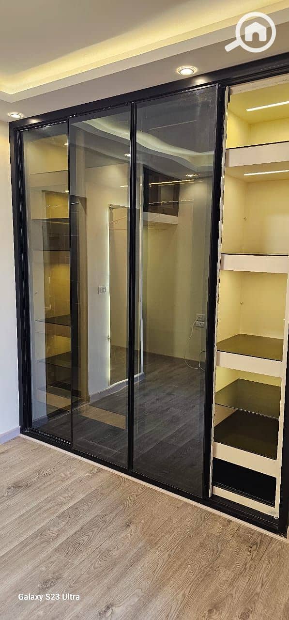 5 9450bbfc-0c30-463d-8dd9-57532114fbce. jpeg