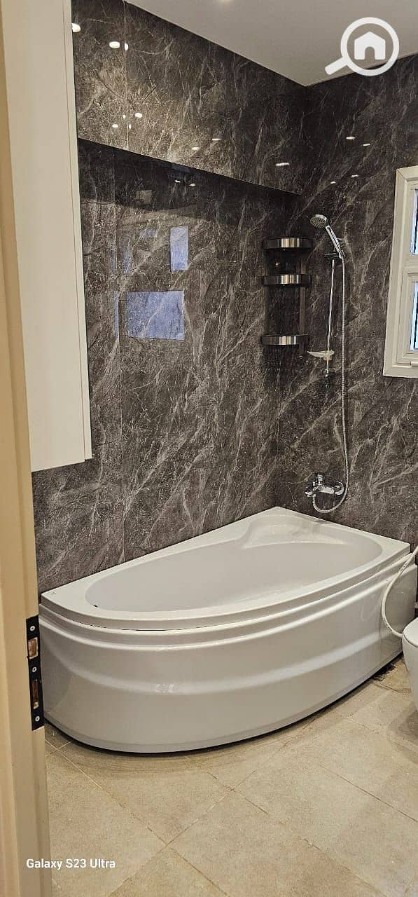 10 ade8a356-15fe-4e8a-a79f-b95e286586ea. jpeg