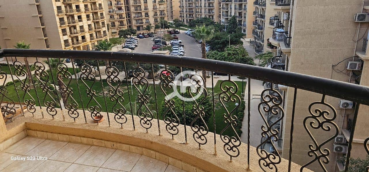 14 465e9ade-b954-40cf-9aef-754fb05d30b4. jpeg