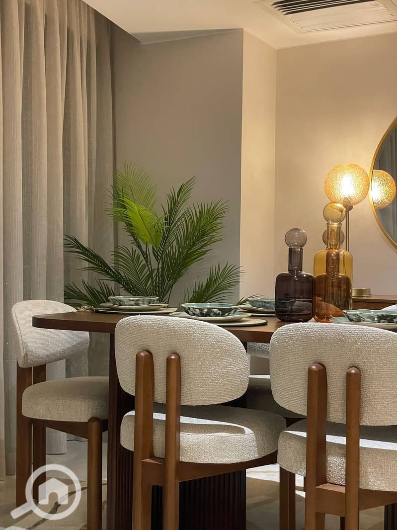 15 ab2f7c14-e678-40a3-8ad1-1cc9c6826e04. jpeg