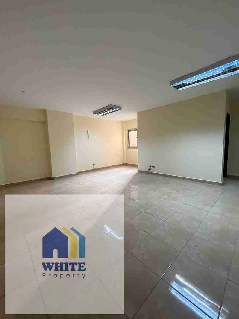 1000607696. jpg 1000607696. jpg