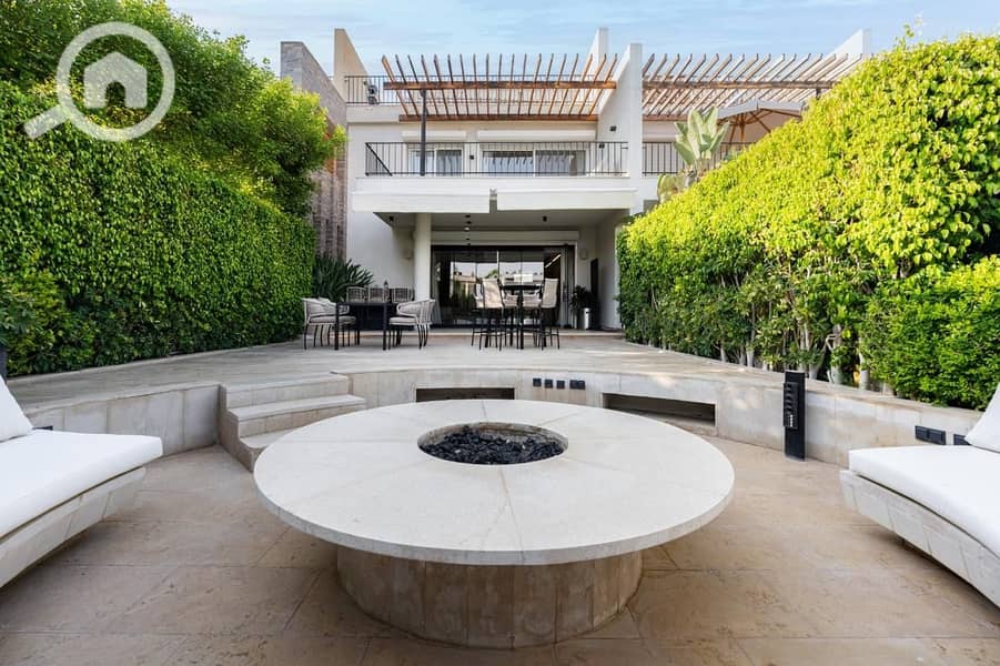 3 3316839c-4ebd-495c-b335-32599f26a281. jpeg