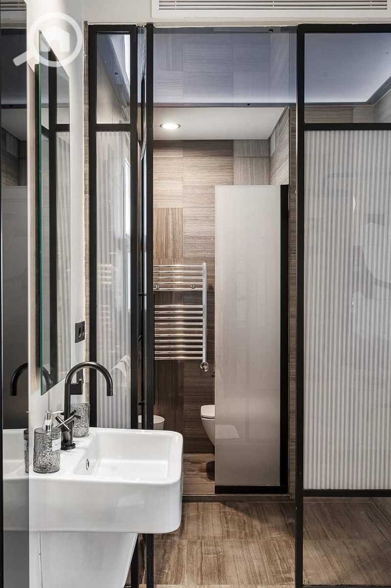 8 c0f3ad08-7f4b-439a-818d-2d99843eb9ca. jpeg