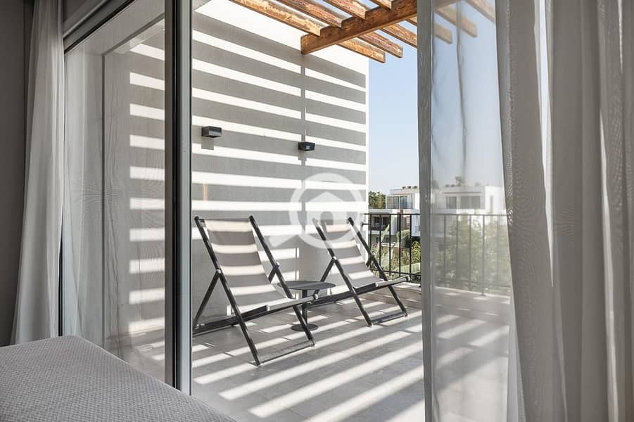 16 0e3a4409-ded1-4ca5-9d44-c0637f3ef144. jpeg