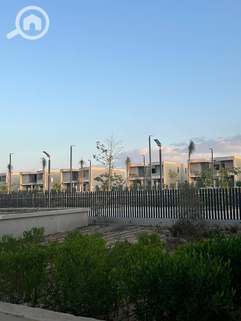 9 PHOTO-2025-02-10-14-00-39. jpg