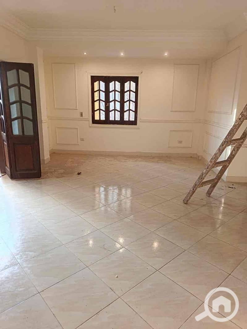 2 8f15d270-60a9-4201-a333-920bcac15a79. jpg