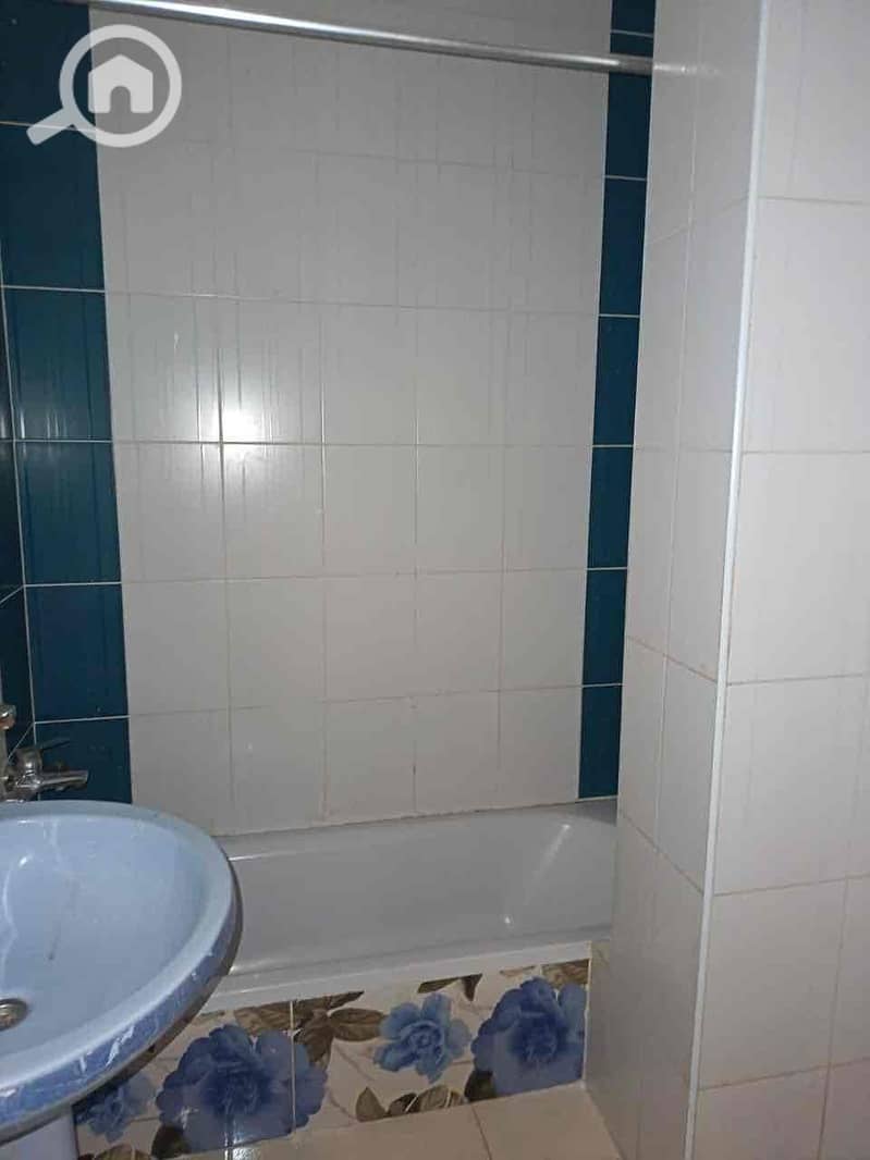 7 c8ecc879-be32-4dba-8e6c-44cf0c482404. jpg