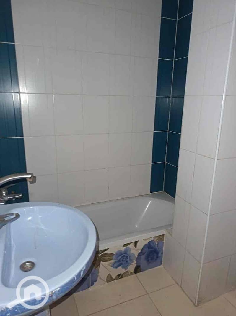 13 108725f8-e7aa-4871-a42a-6aef0d976915. jpg