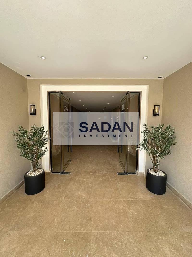 4 4f5c3ca5-b2c5-4059-be8d-ffebff95bca0. jpeg