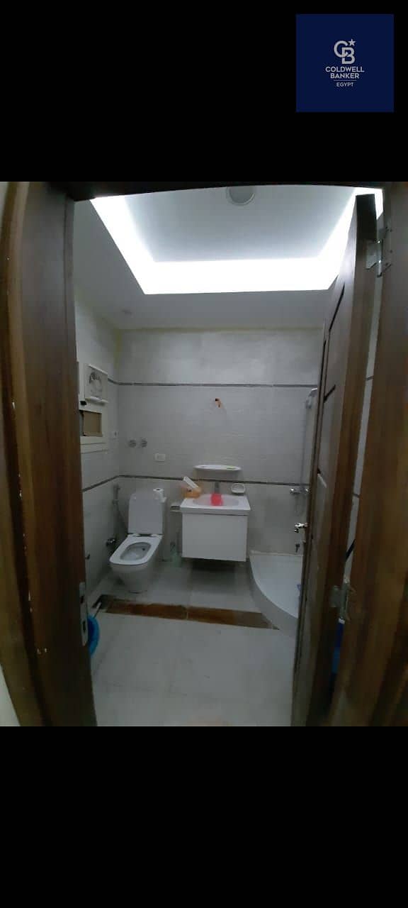 4 WhatsApp Image 2025-12-08 at 00.17. 35_fd7cdd8a. jpg