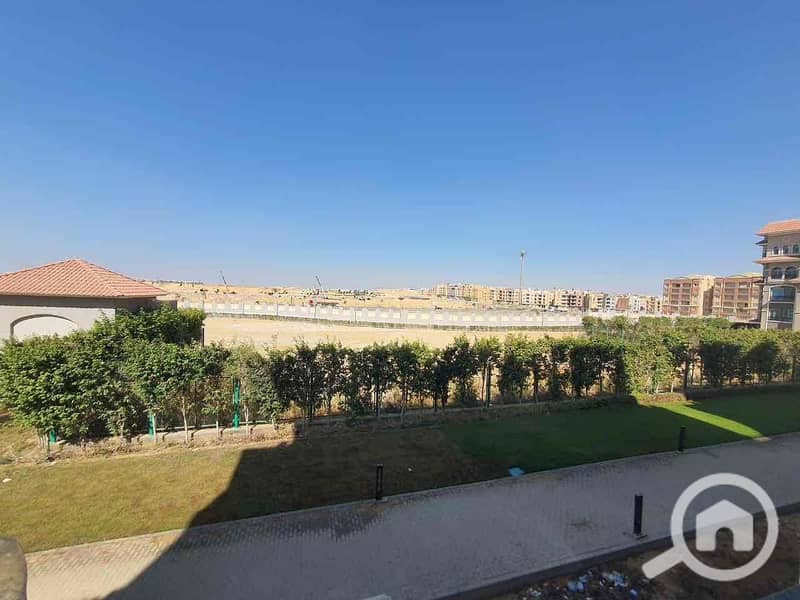 9 e9f5dbbc-b48e-46d7-ad30-9767dace88a2. jpg