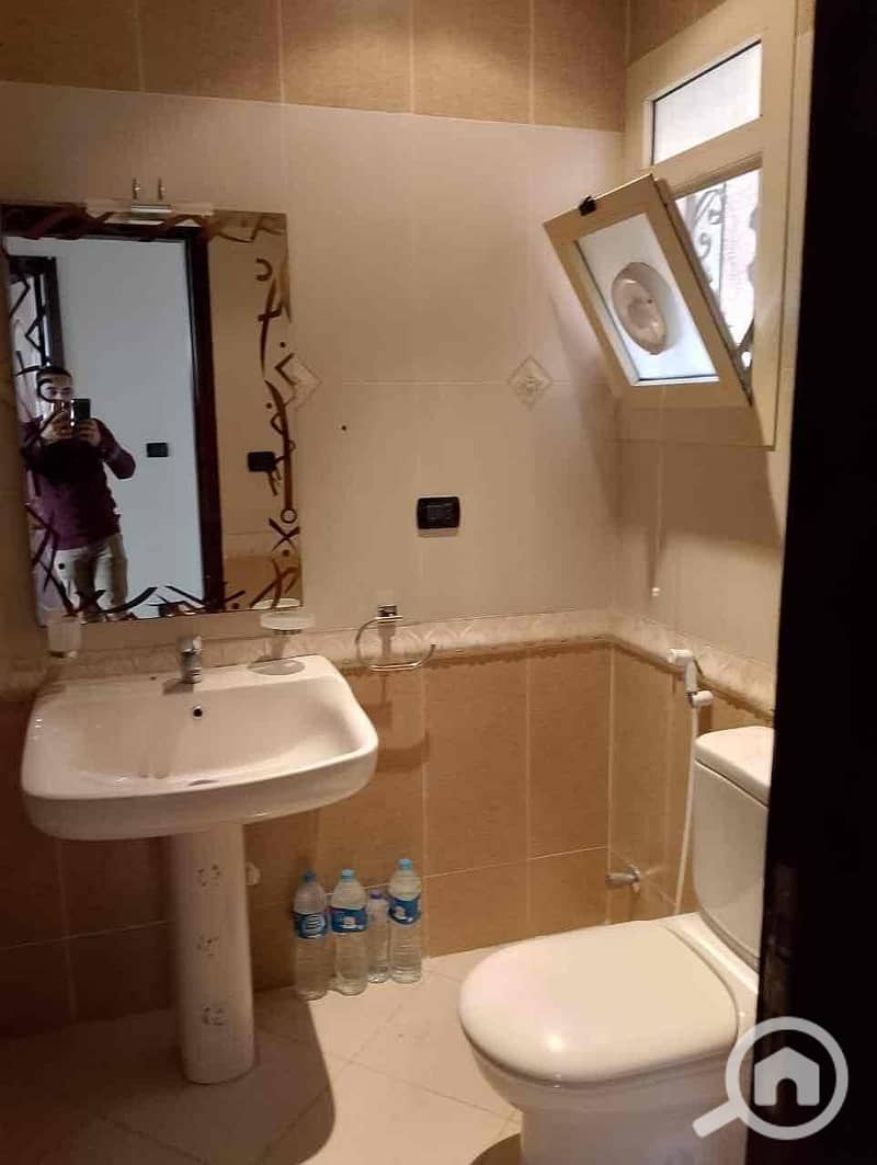 8 b679187b-ec62-4f2d-9f88-00095271ef84. jpg