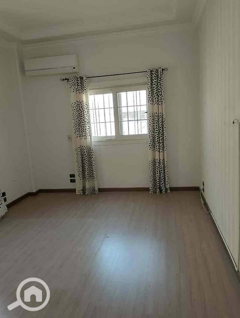 12 aaa807b0-a5a1-411c-b629-cb29db411903. jpg