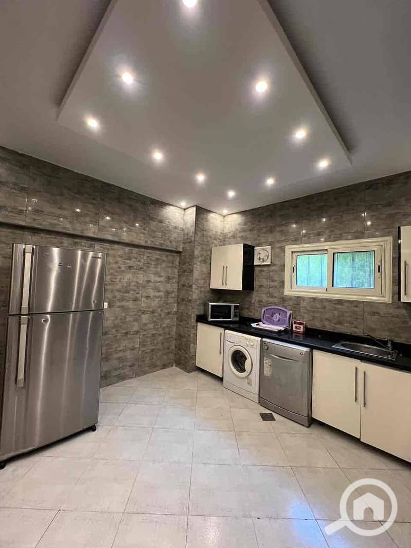 9 43b61280-f7a1-41e4-92c2-4fc0fb2e50ac. jpg