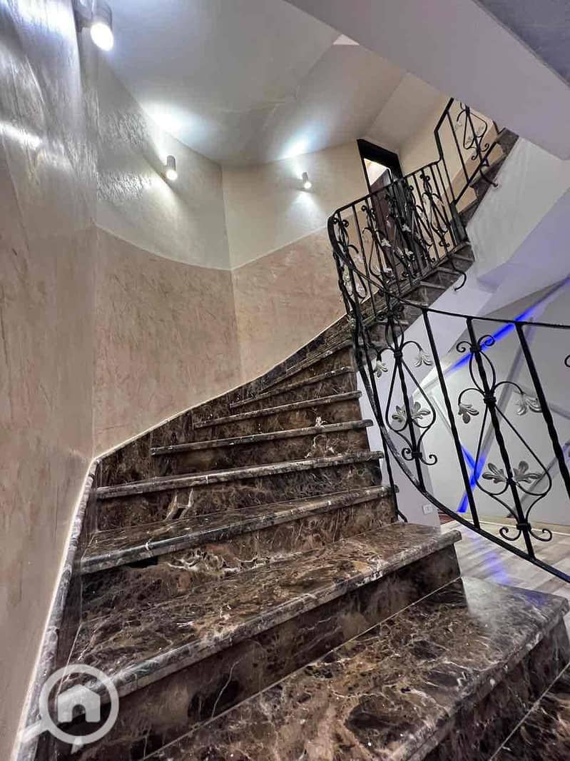 18 faee2ae9-412a-424d-be77-2c1074468a7e. jpg