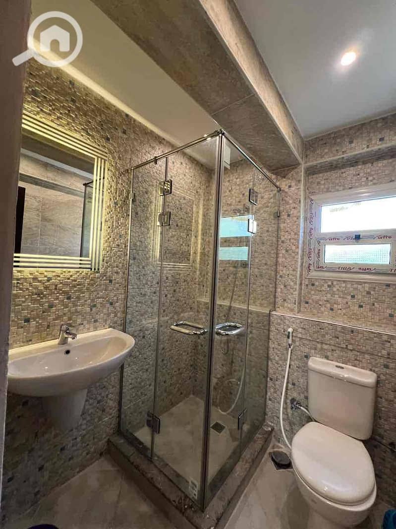 25 12571e19-2a9e-4279-bfbb-598a01f312ee. jpg