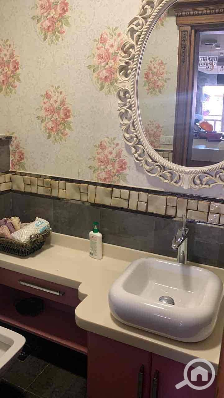 3 924de0d1-3d3b-466f-ac83-43de05ca91f0. jpg