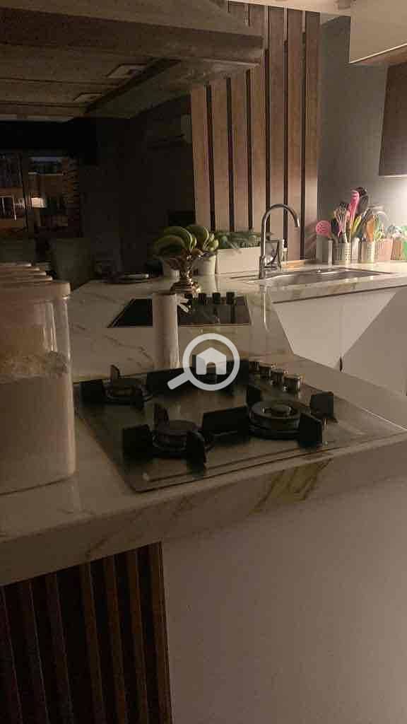 9 d4494298-d5a1-4e69-9019-5f91177256bd. jpg