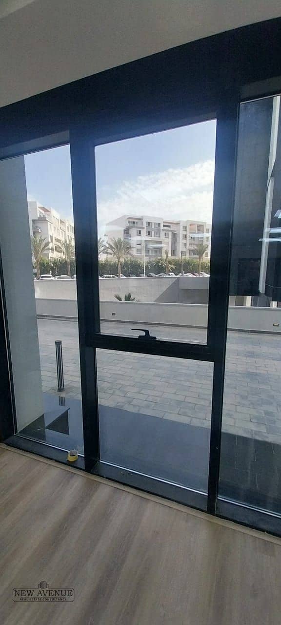 2 43df3273-59f8-4bee-864d-75091f2bd353. jpeg