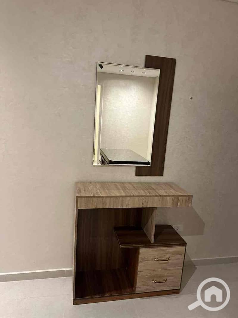 5 88d1621e-7909-49ff-b1ed-acfeb8121353. jpg