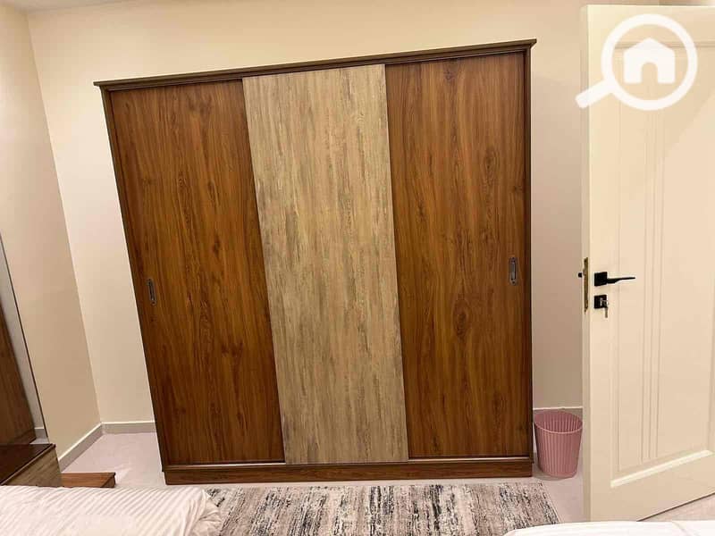 12 5f6a7163-349b-4f0b-b2be-5ad91dcee693. jpg