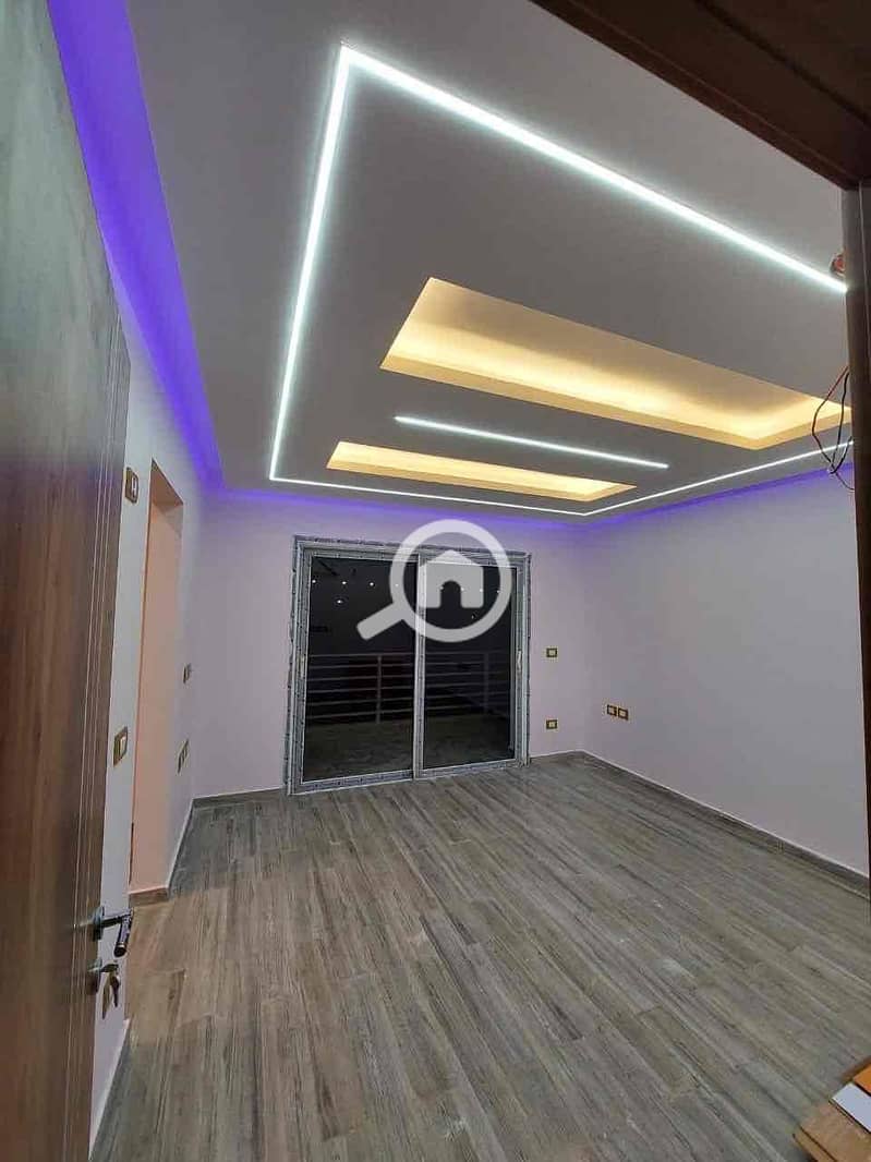 13 2f1a5488-c27c-4d67-a641-6e17445d91fa. jpg