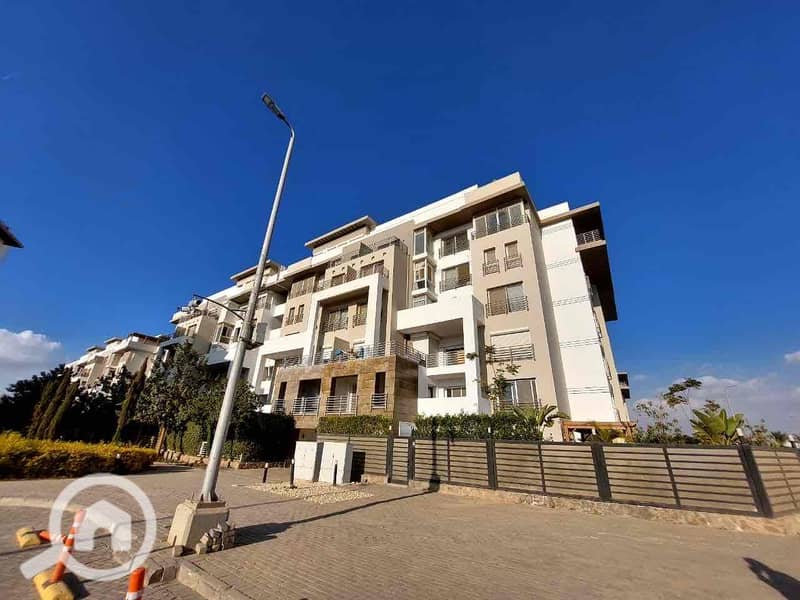 21 048c3c86-24bd-4cf6-958b-1dd91719f7d7. jpg