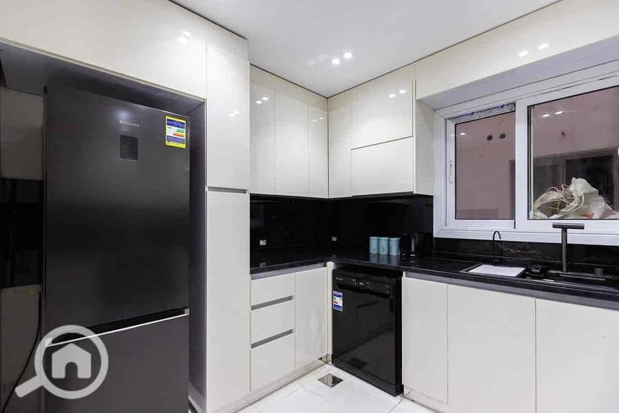 7 19701c7d-1308-4063-a376-9c17a26a0c3d. jpg